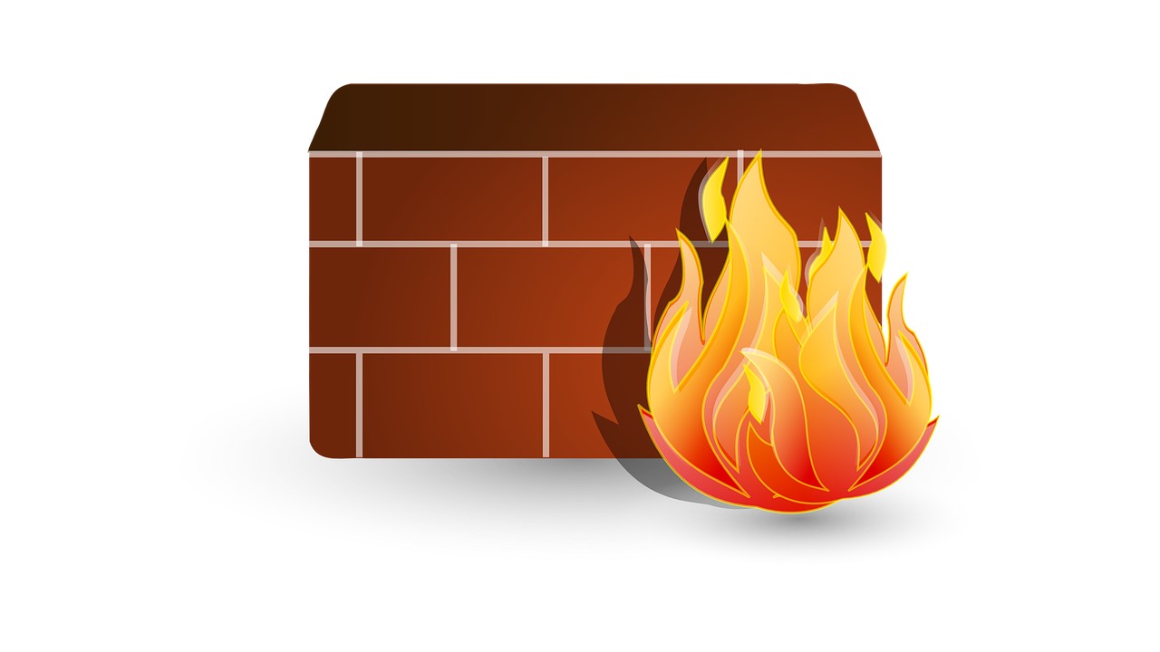 Sistema seguro en red con cortafuegos e IDS