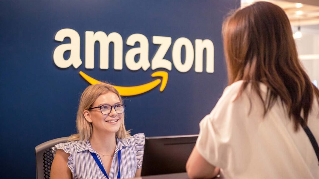 Amazon lanza cursos, campamentos y becas de programación para estudiantes