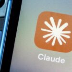 Claude te pide tu pasaporte: Anthropic obliga a verificar identidad biométrica - Facialix