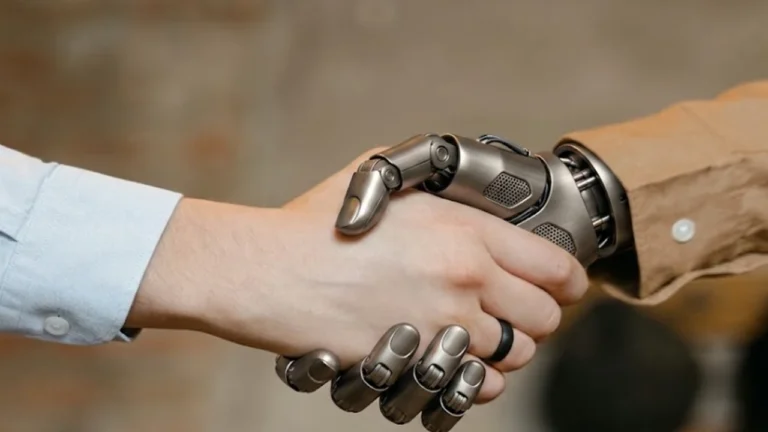 China apuesta por manos robóticas diestras para humanoides útiles - Facialix