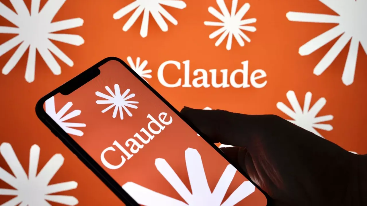 Claude Code usaba esteganografía para rastrear usuarios - Facialix