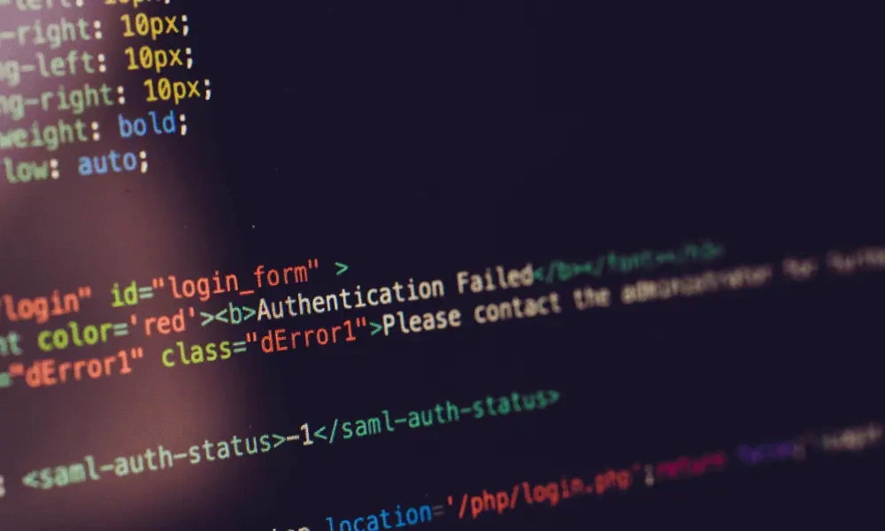 Código de una aplicación web con error de autenticación en pantalla - Facialix